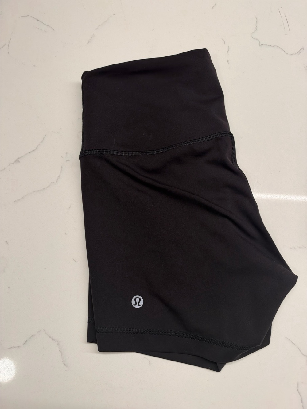 lululemon Wunder train 4” inseam  Black Size 8 Like New